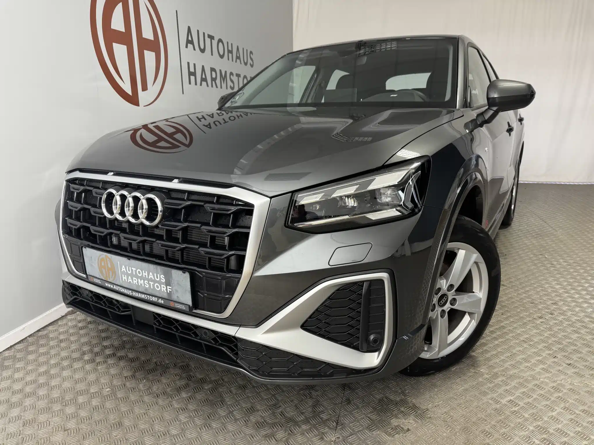 Audi Q2 35 TFSI S-Line 150 PS (2026) 29.895 € 6 Audi Q2 35 TFSI S-Line 150 PS (2026) 29.895 €